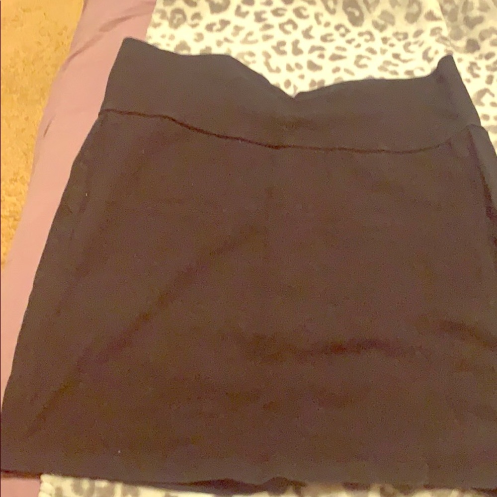 Black mini skirt Size L